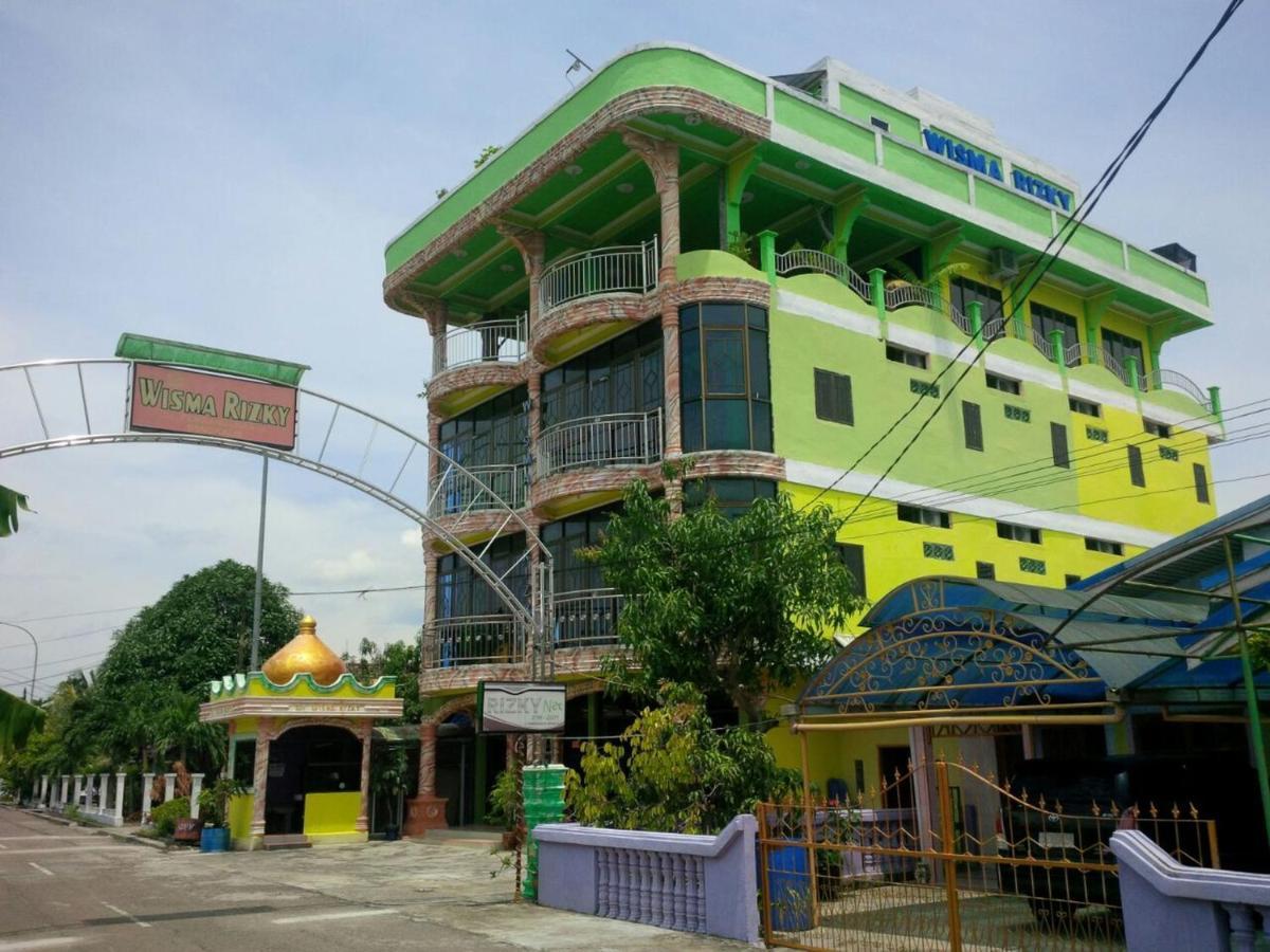 Wisma Rizky Hotel Bengkalis Exterior photo