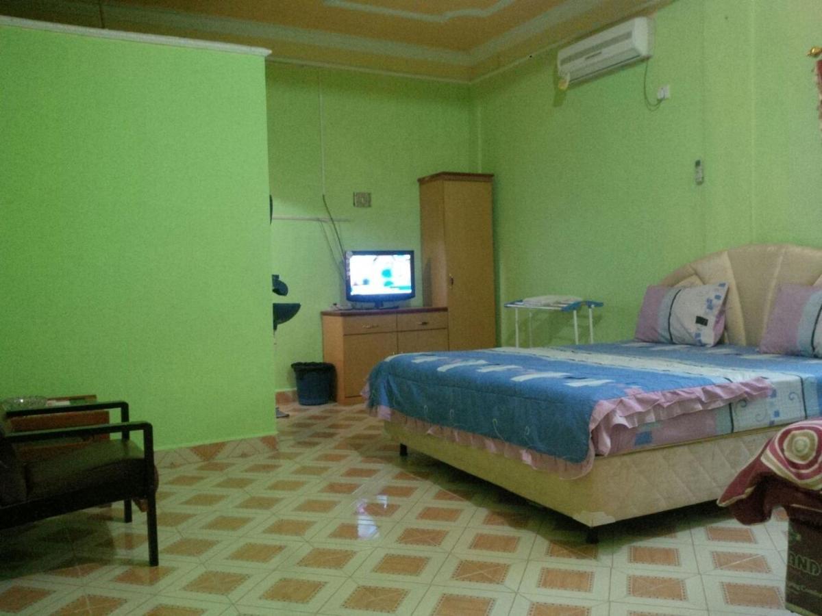 Wisma Rizky Hotel Bengkalis Exterior photo